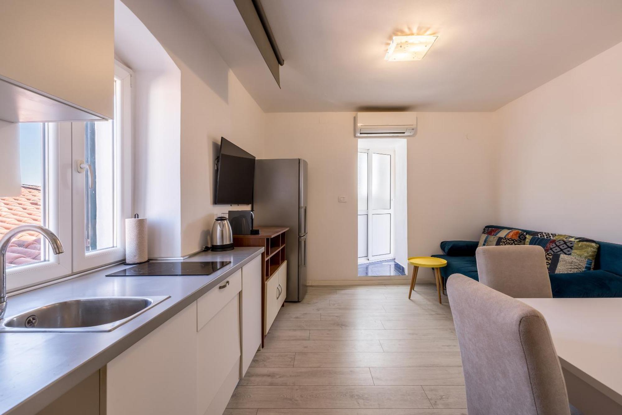 Split Central City Apartment Exterior photo