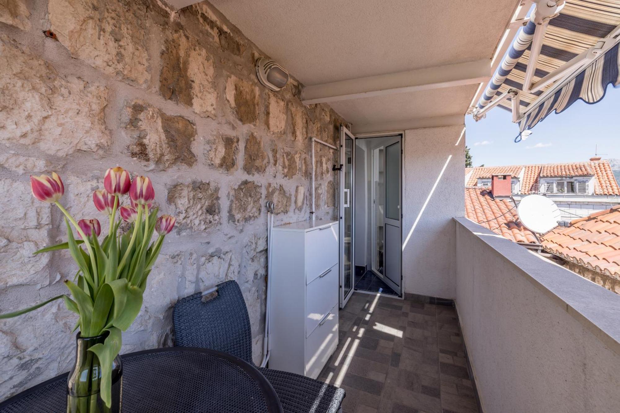Split Central City Apartment Exterior photo